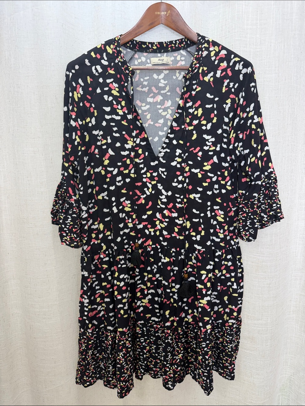 Maaji V-Neck Tiered Dress Size Large Excellent Condition